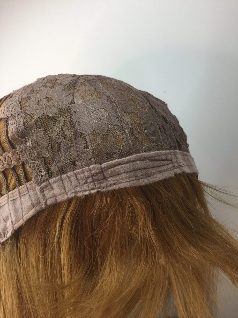 Very long blonde wig. Pplblls215