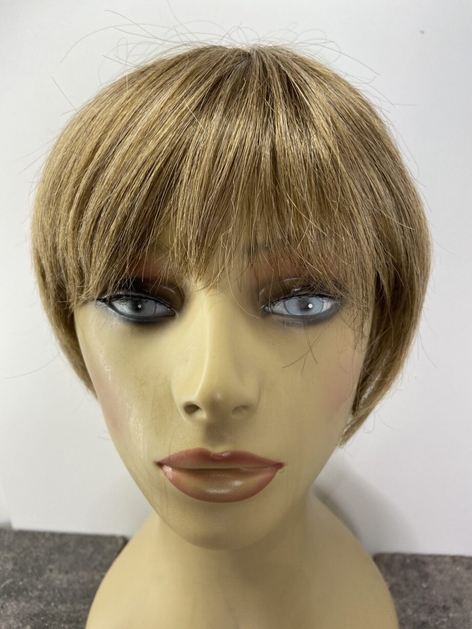 Light brown. Pplbrss569