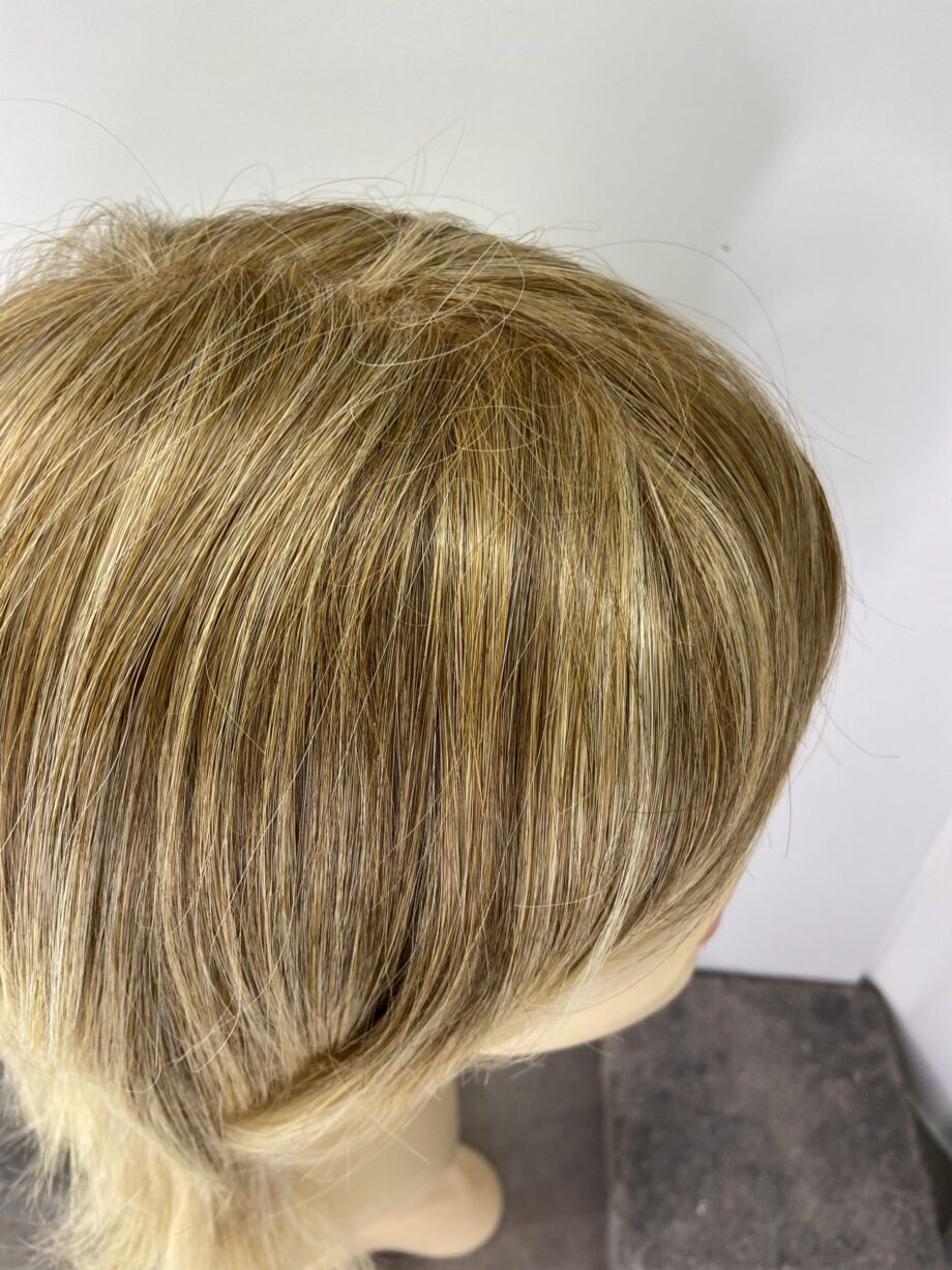 Blonde soft cap. Pplbllw782