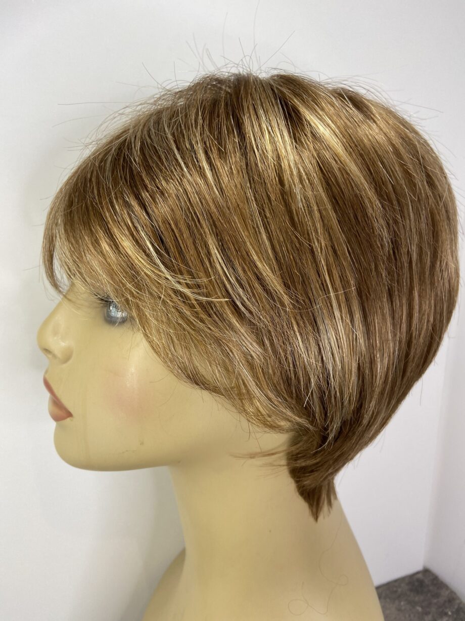Shiny blonde highlighted   Pplblss566