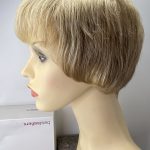 Short blonde wig. Bplblss48