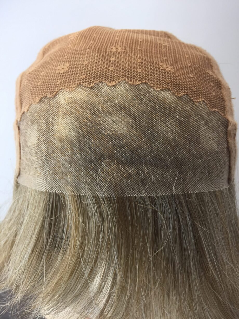 Soft cap blonde.  Pplblss885