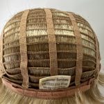 Short blonde wig. Bplblss48