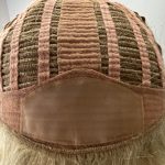 Short blonde wig. Bplblss48