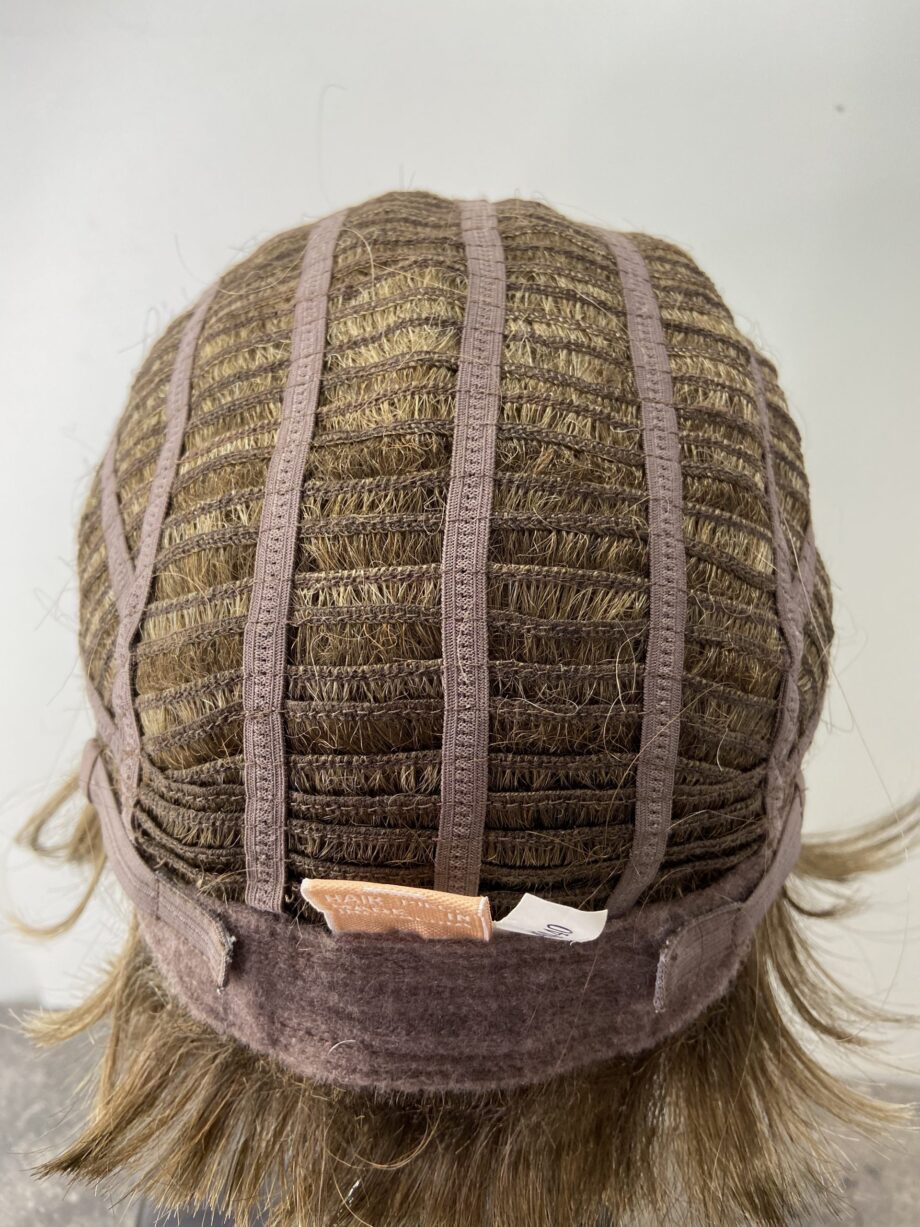 Mid lenght brown. Pplbrms576