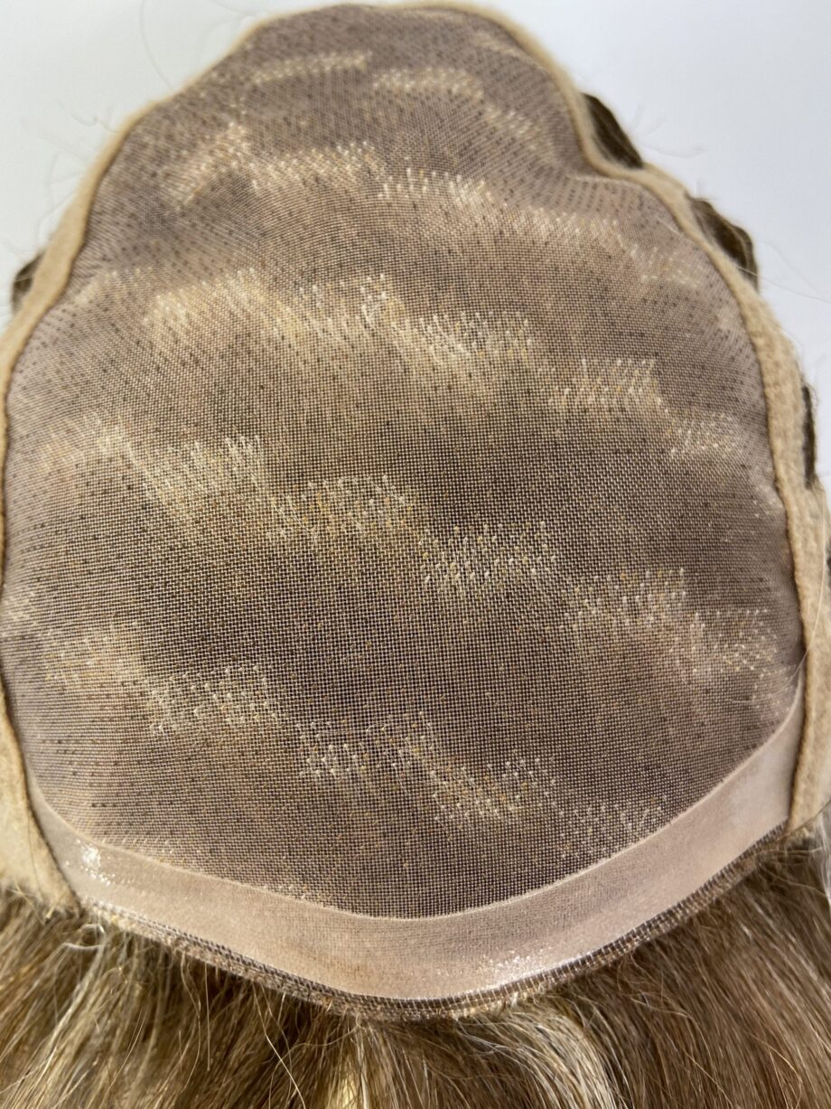 Shiny blonde highlighted   Pplblss566