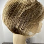Brown highlighted wig. Pplbrms779