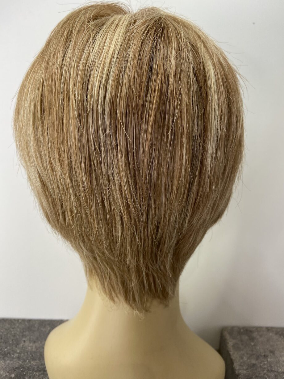 Short blonde pplblms8991