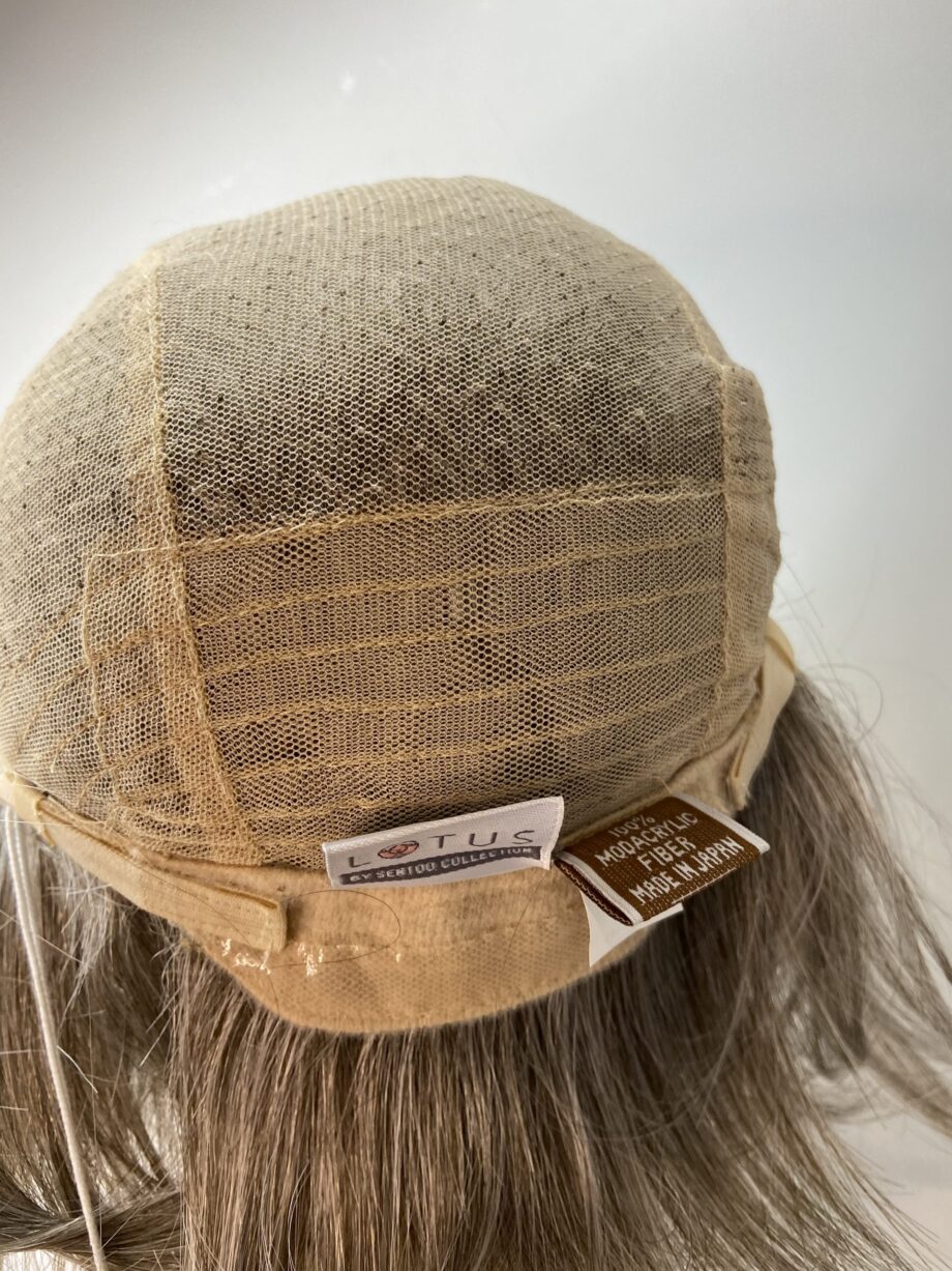 New soft cap silver wig. Bngms62