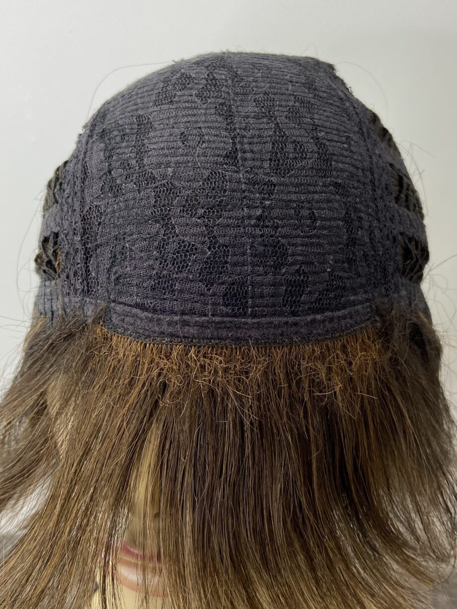 Mid length brown wig. Pplbrms789