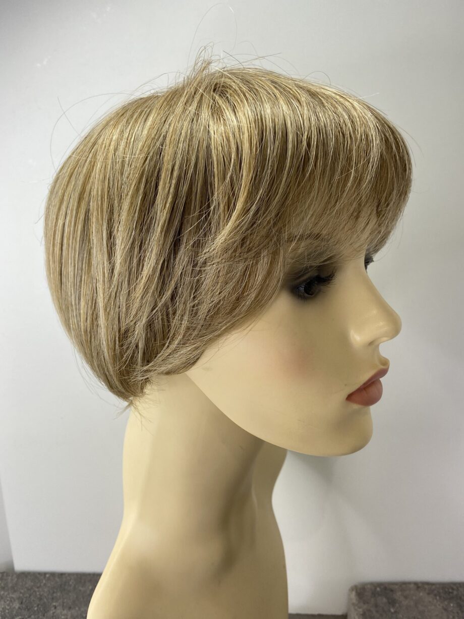Soft blonde wig. Pplblss786