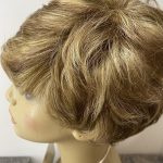 New short blonde/ light brown wig. Nplblsw68