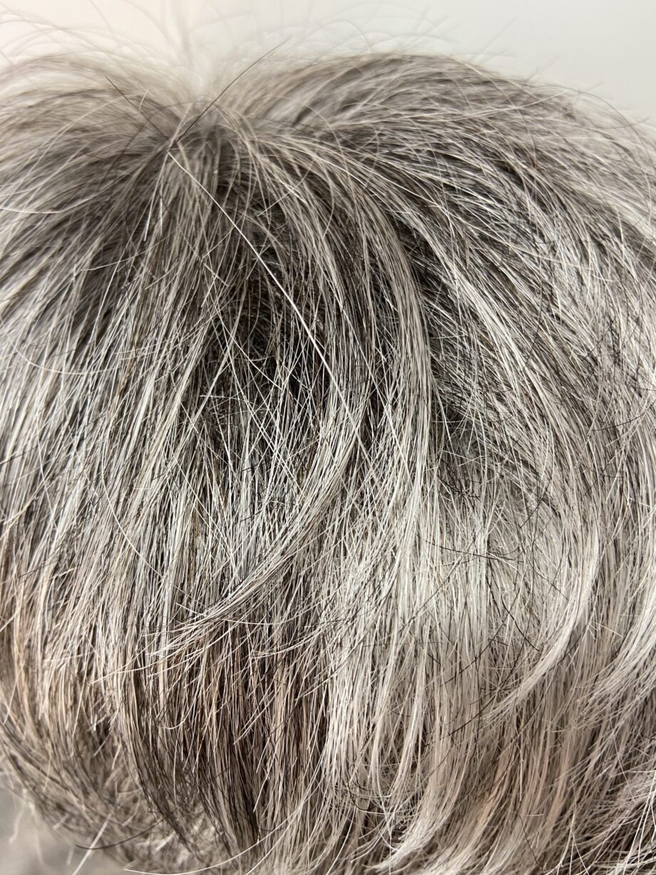 Silver flash grey wig. Pplgss6025