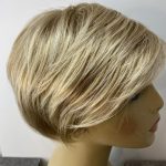 Blonde short wig. Plblss6024