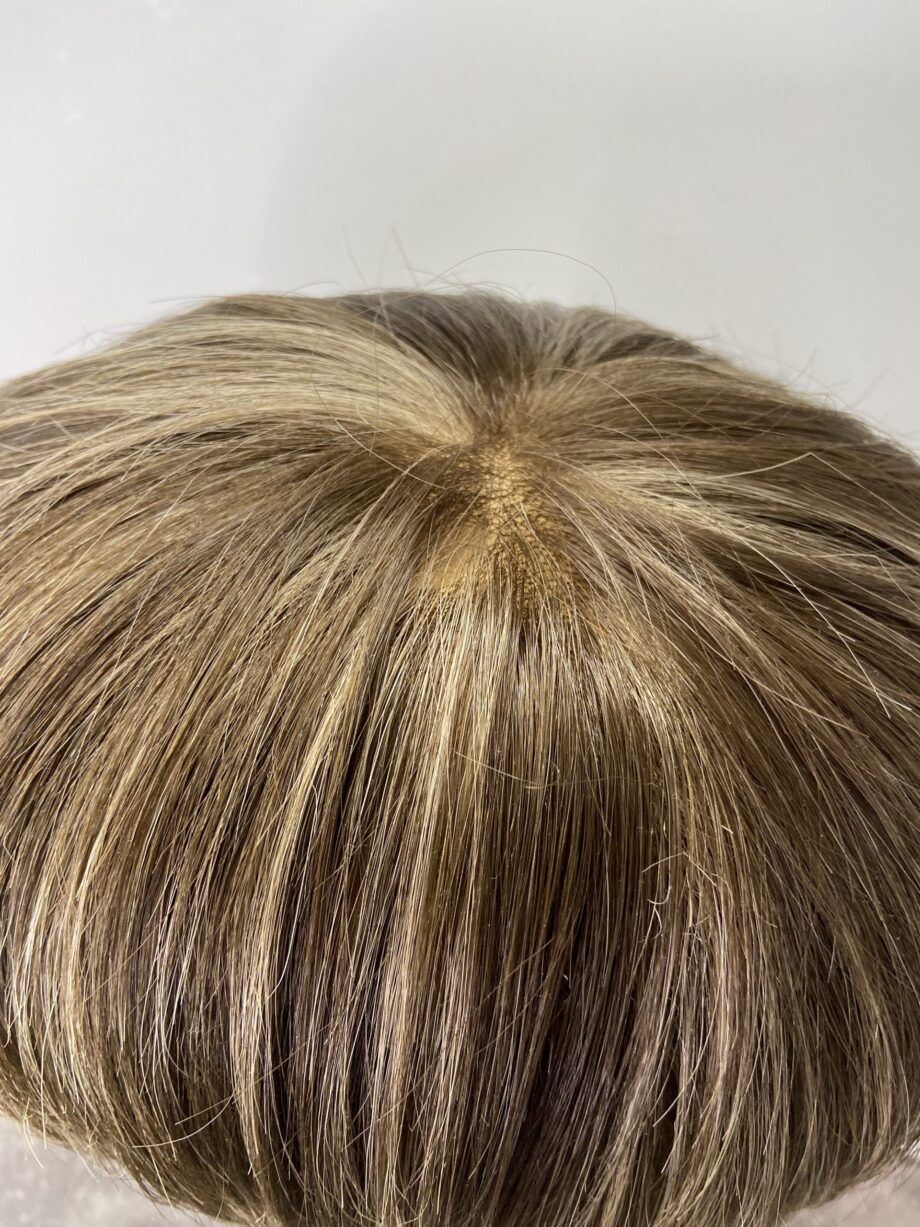 Short highlighted brown pplbrss790