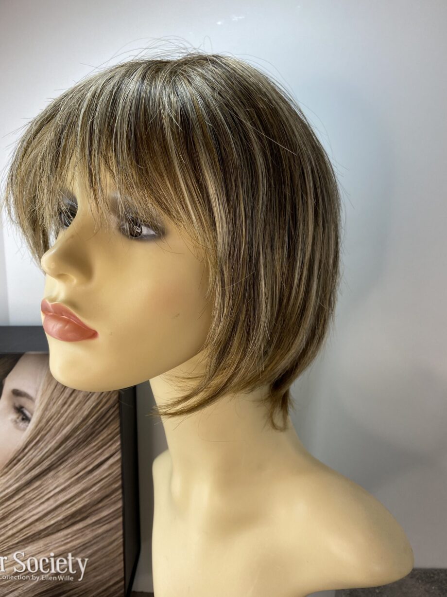 Soft cap brown wig. Bbrms66