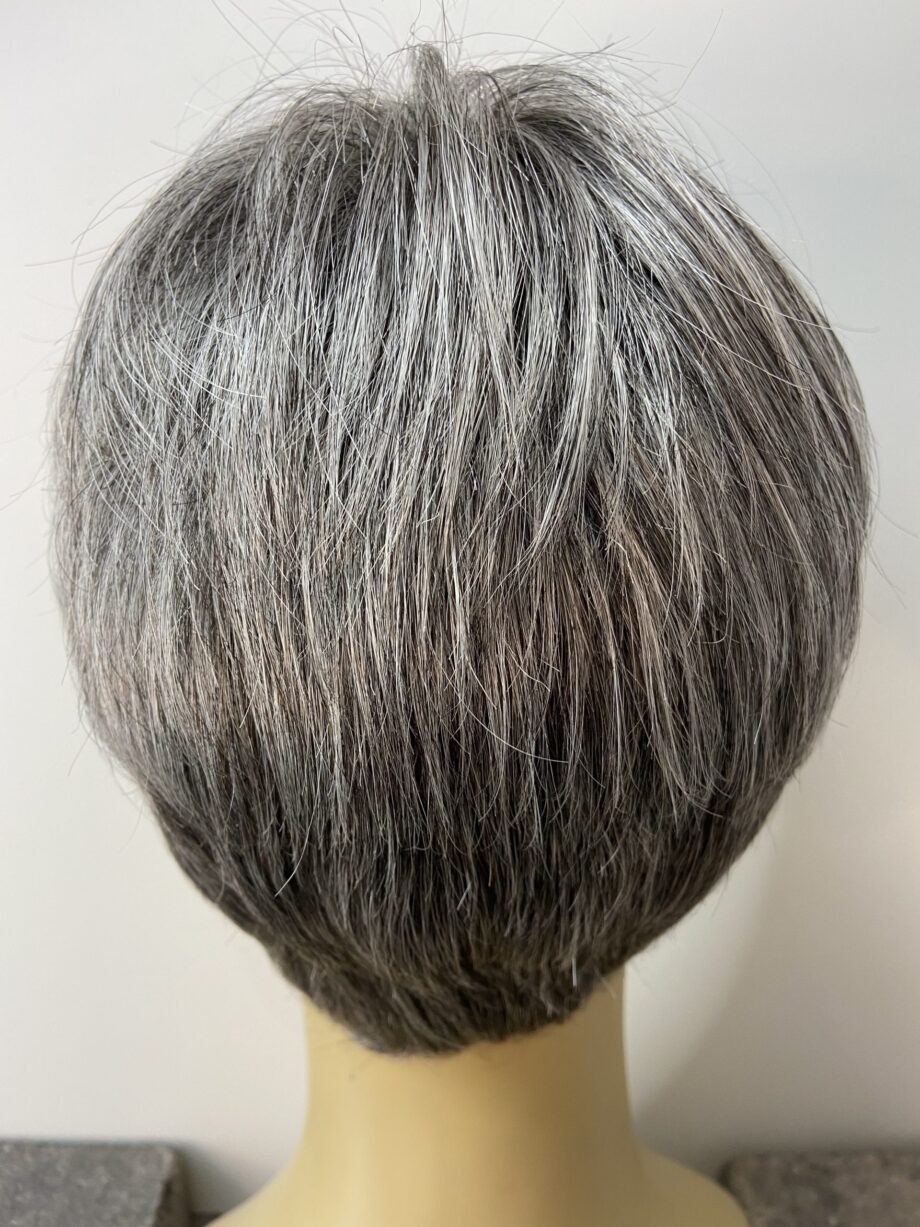 Silver flash grey wig. Pplgss6025