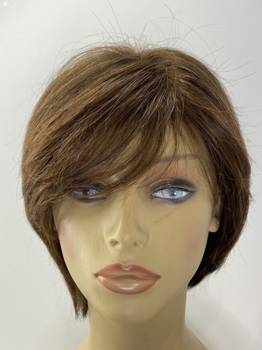Auburn / brown short wig. Pplbrss791