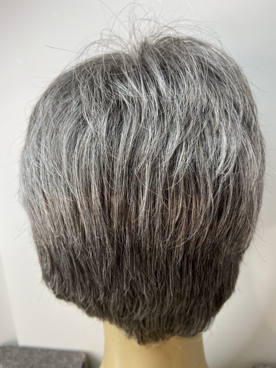Silver short wig. Plgss6019