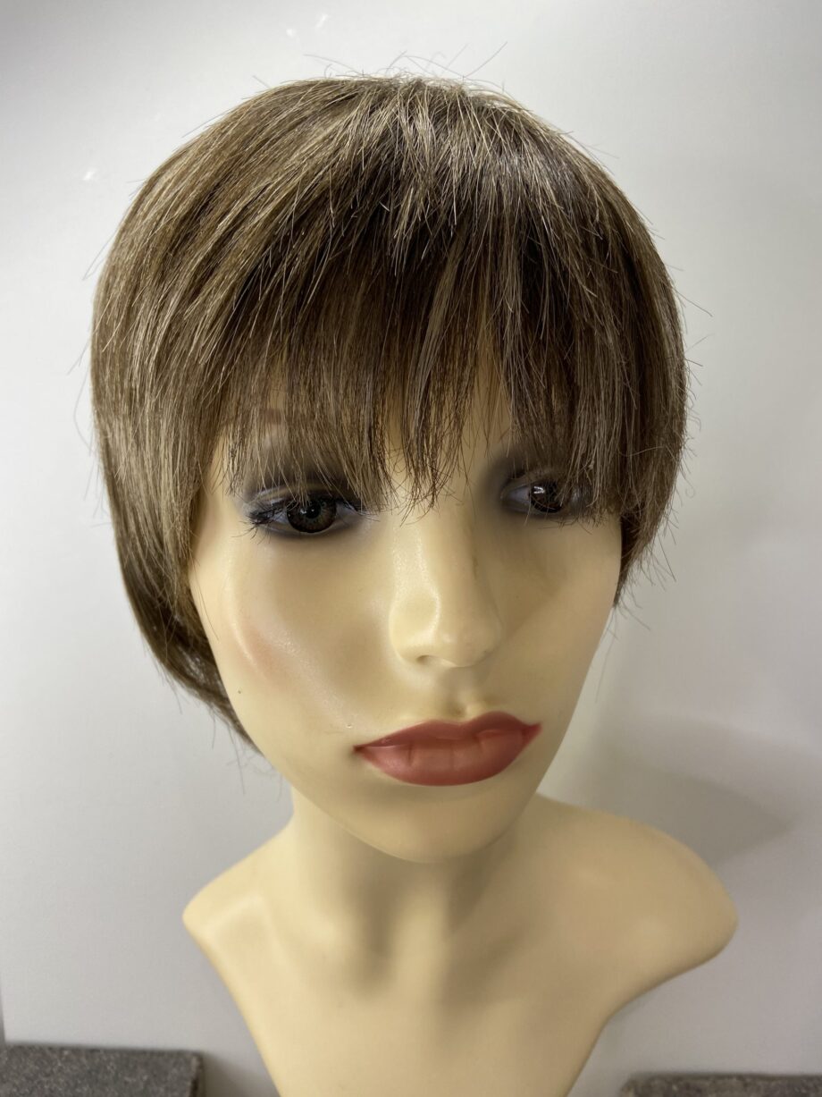 Short highlighted brown pplbrss790