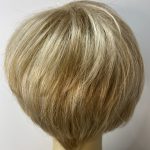 Blonde short wig. Plblss6024