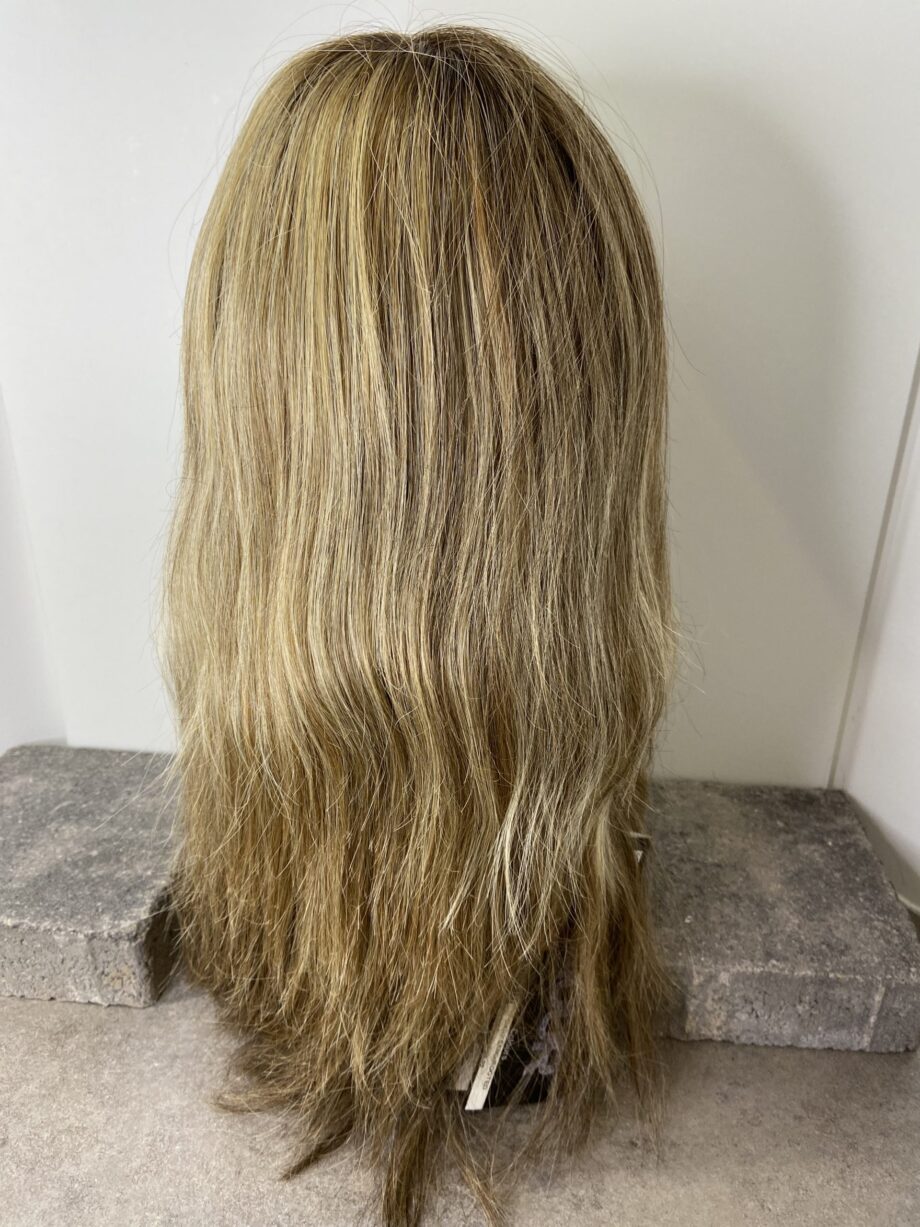 New highlighted brown wig. Newbrls8996