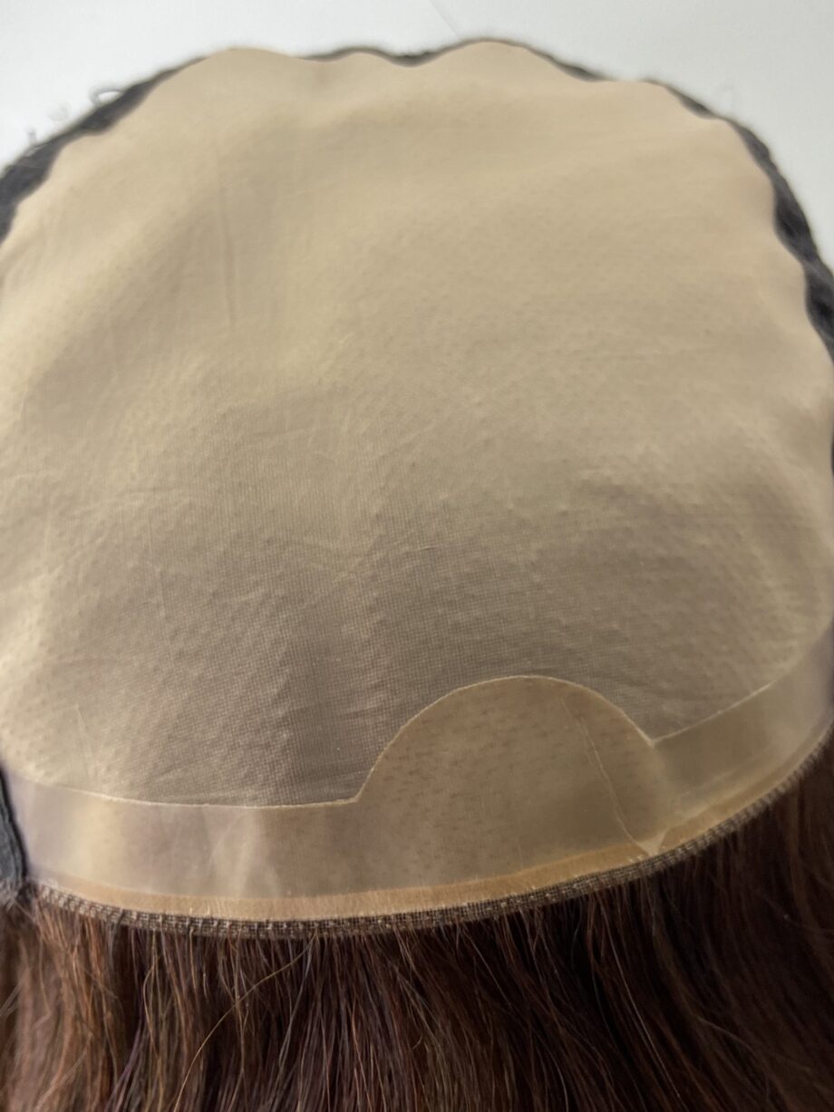 Boxed auburn wig. Bbrls78