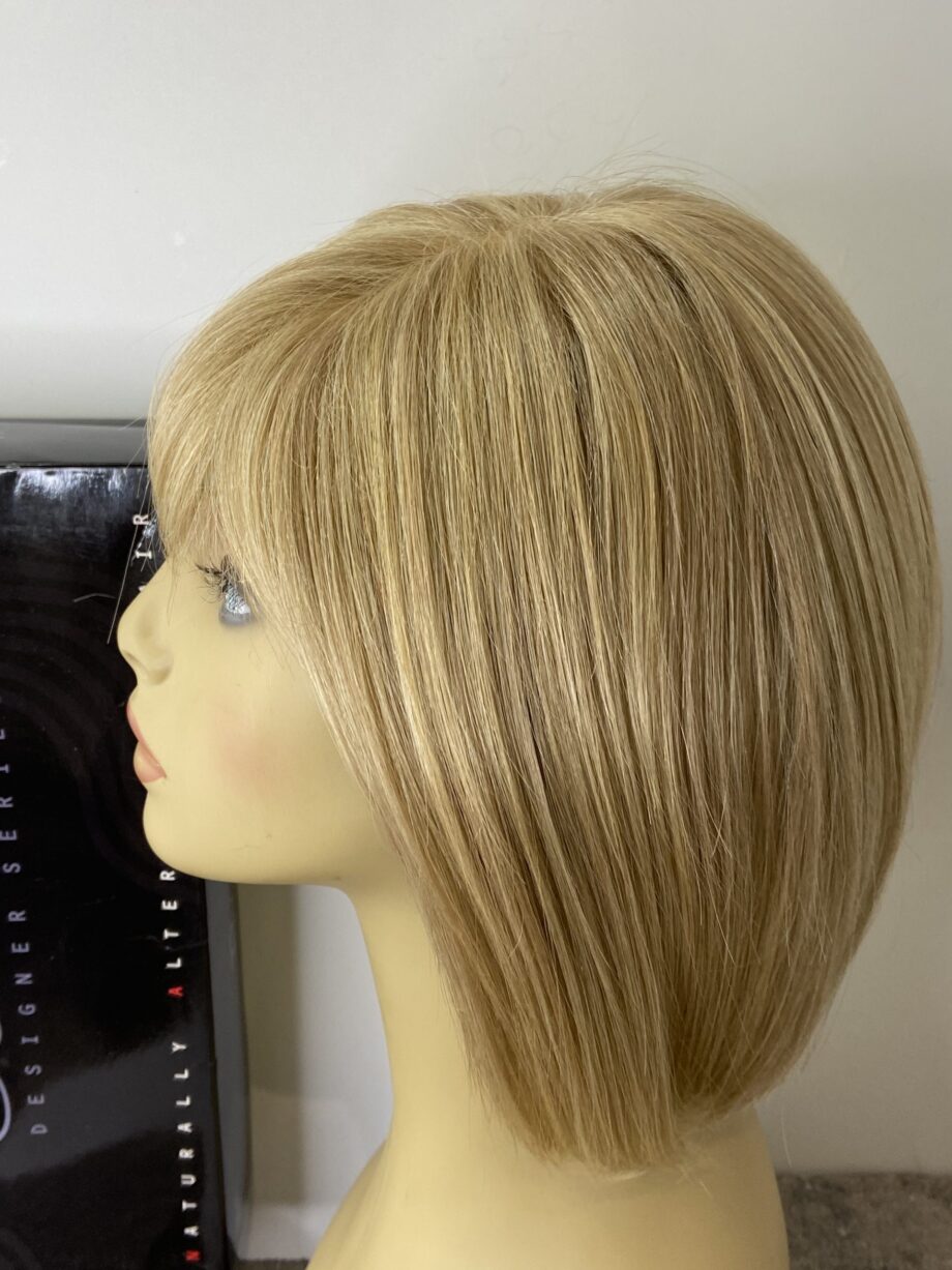 Boxed beautiful blonde   Bblms82