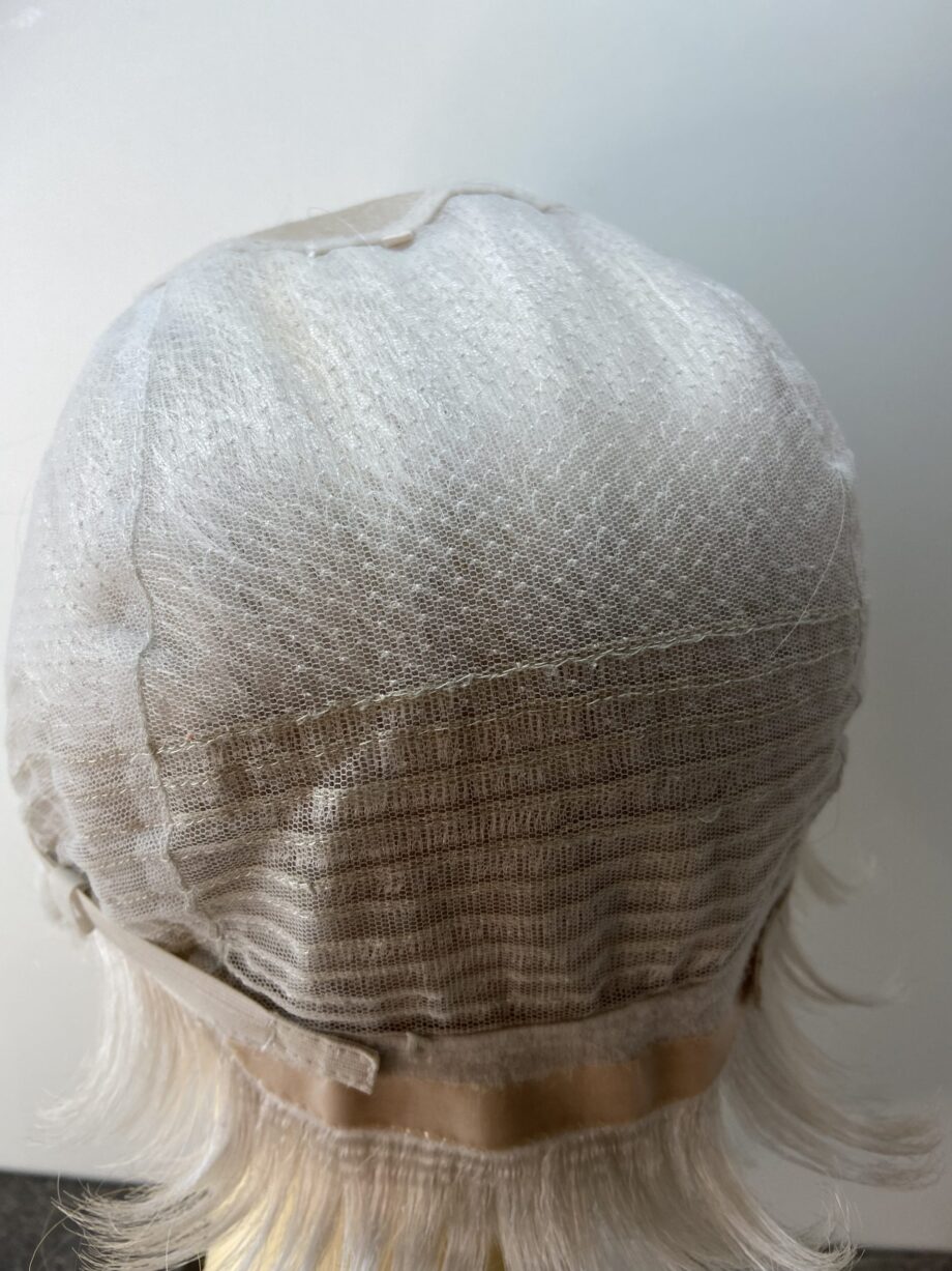 Silver soft cap wig. Pplbrss300