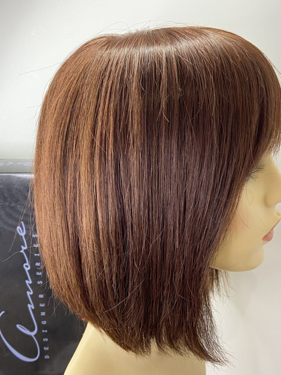 Boxed auburn wig. Bbrls78