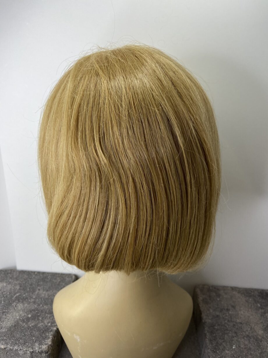Soft cap blonde wig. Pplblms7992