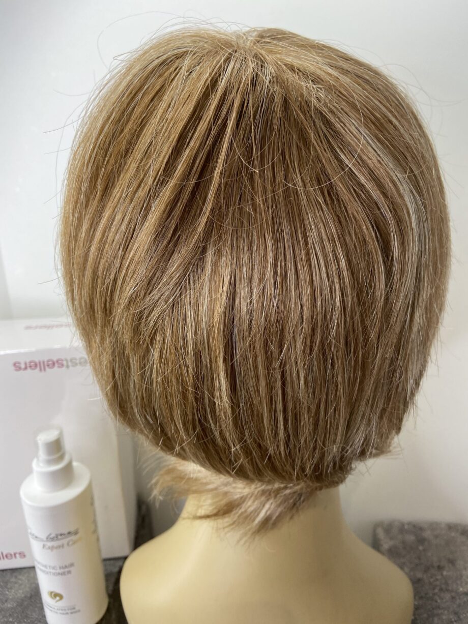 Boxed stylish honey blonde with conditioner. Bblss77