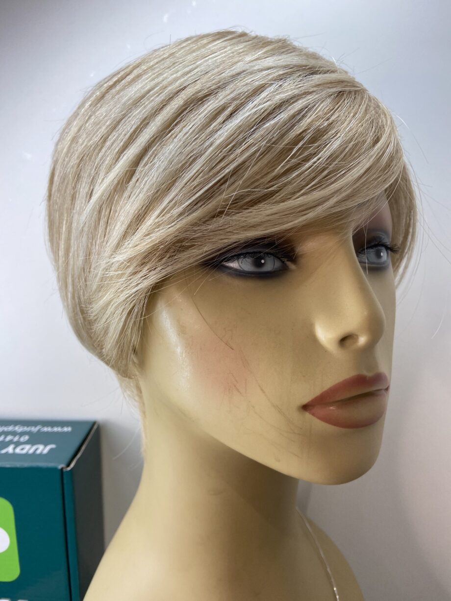 Lightweight fine short new blonde. Bblss74