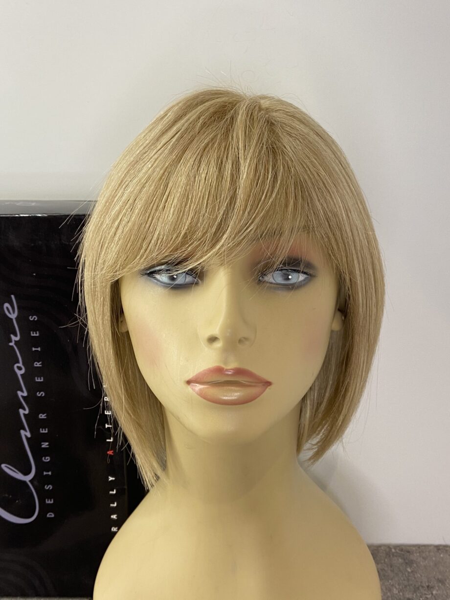 Boxed beautiful blonde   Bblms82