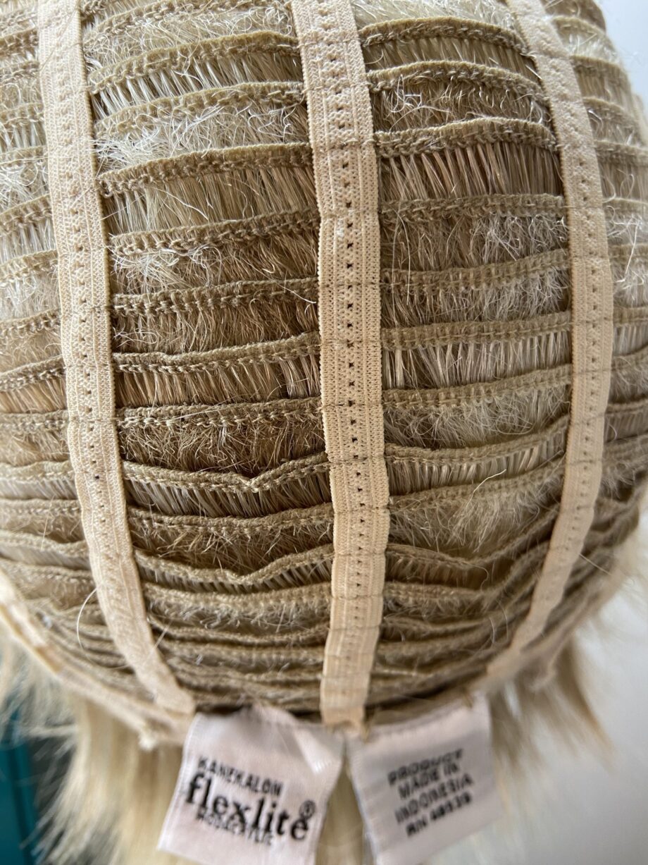 Lightweight fine short new blonde. Bblss74