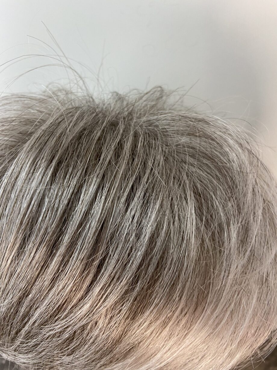 Silver grey. Pplgmw581