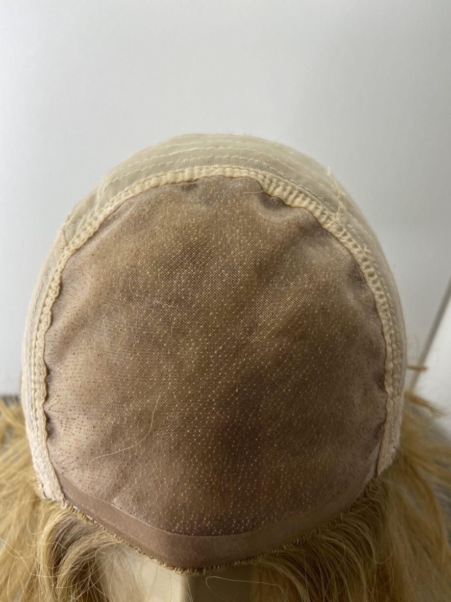 Soft cap blonde wig. Pplblms7992