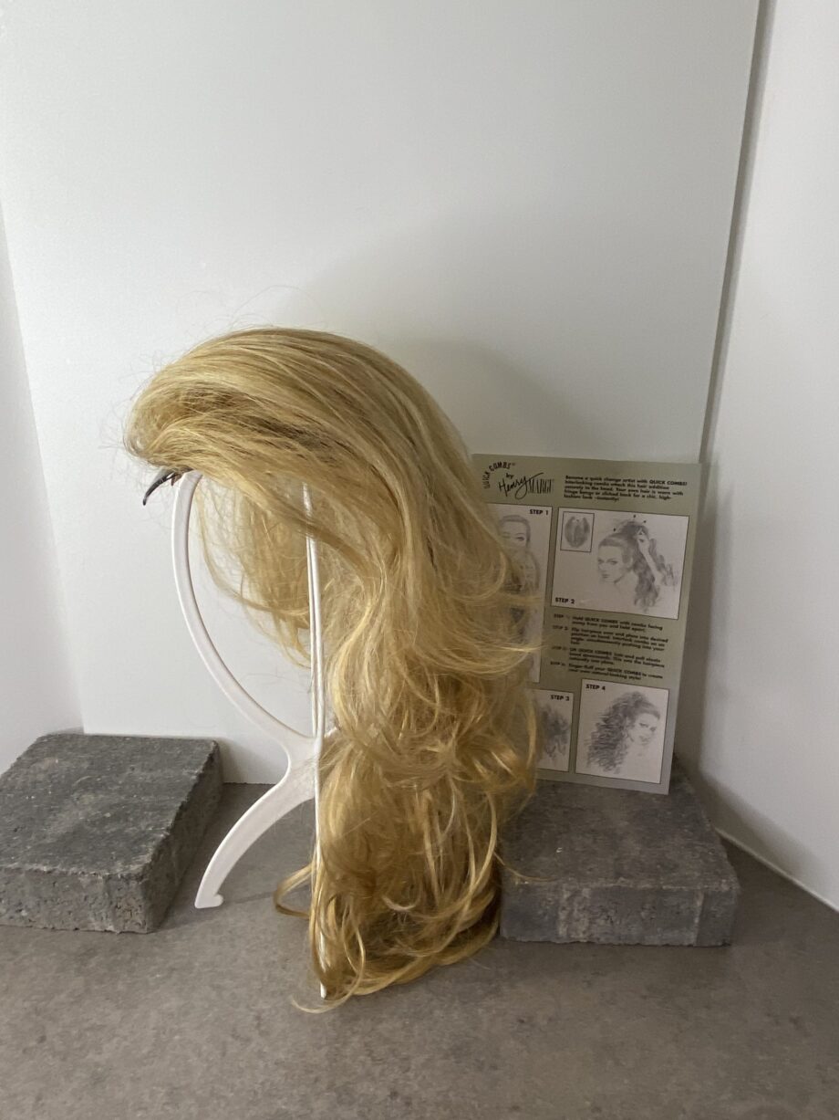 New quick comb blonde. Newhaircomb8998