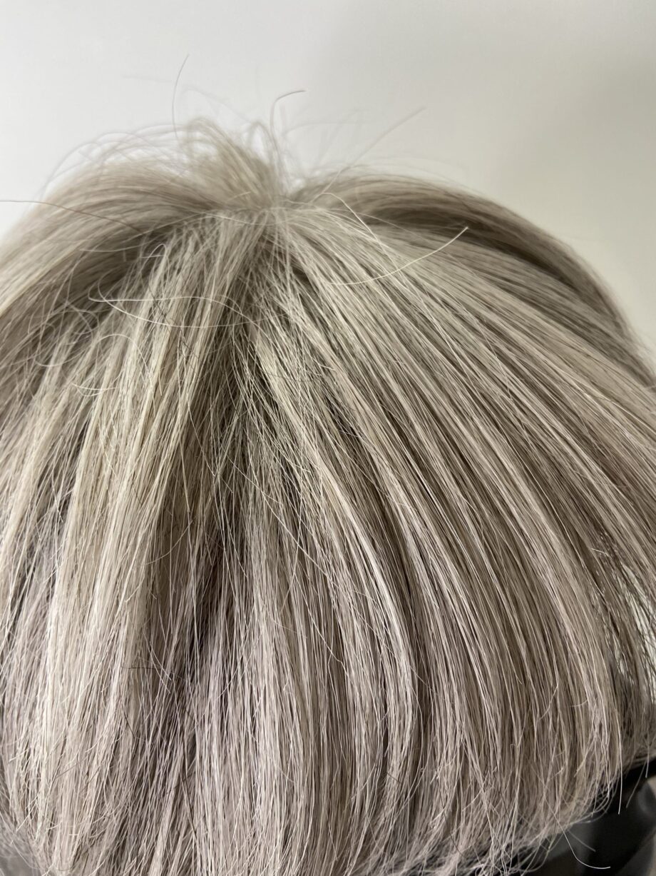 Short Grey wig. Pplgss6030