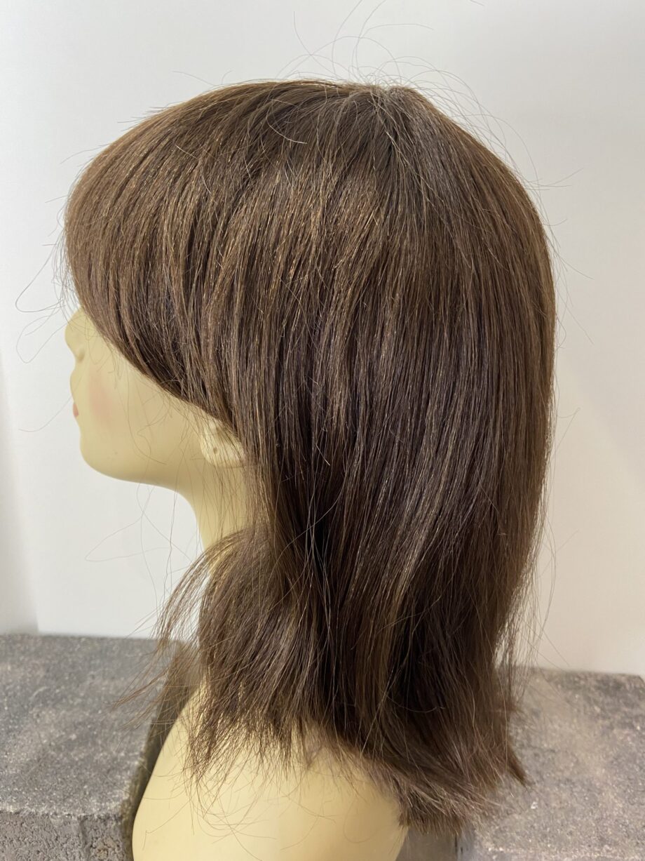 Very natural brown wig. Brms306