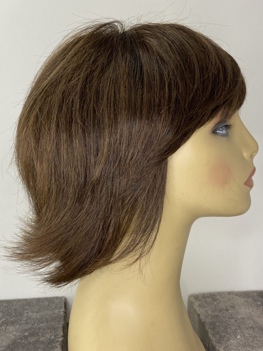 Brown mid length wig. Pplbrms6031