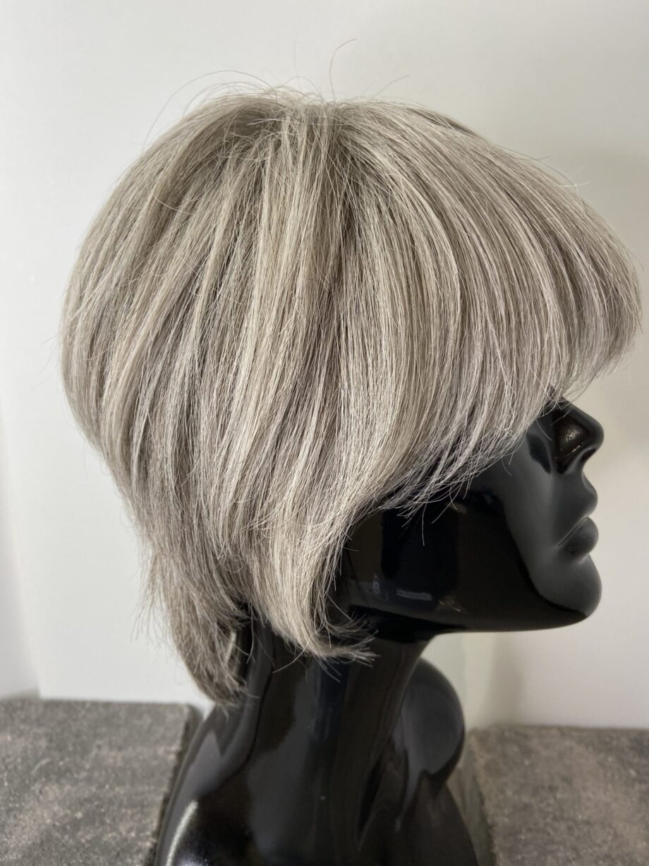 Short Grey wig. Pplgss6030