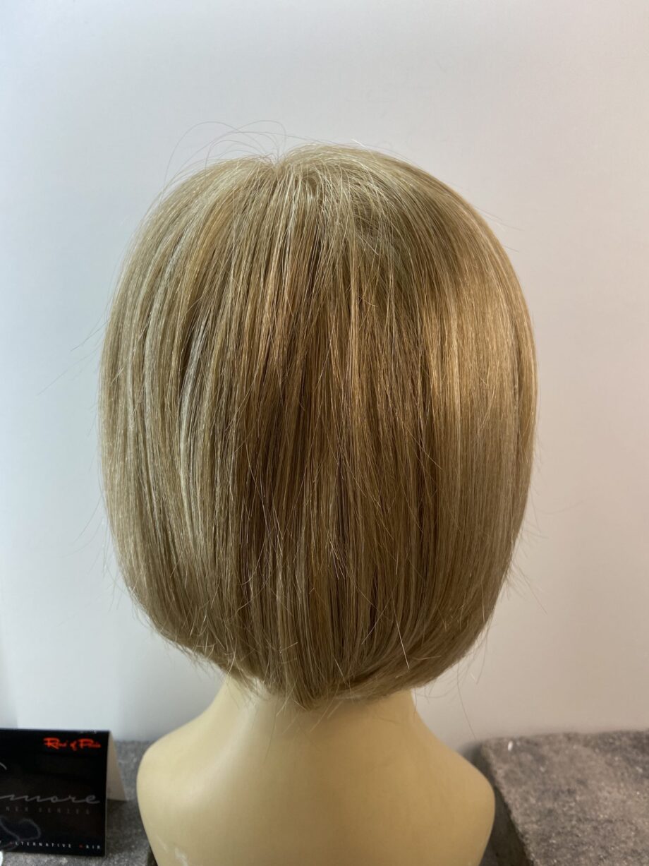 New blonde wig. Blms598
