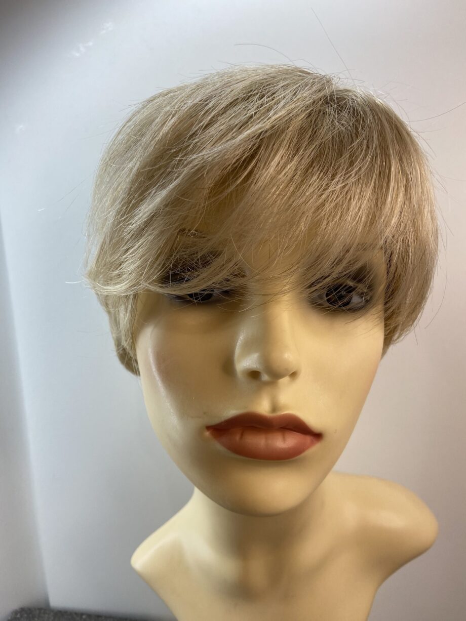 Short blonde   Plblss599