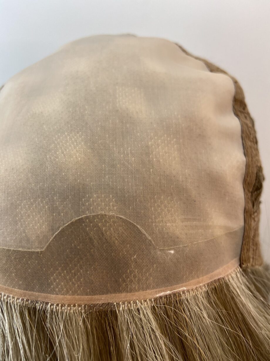 New blonde wig. Blms598