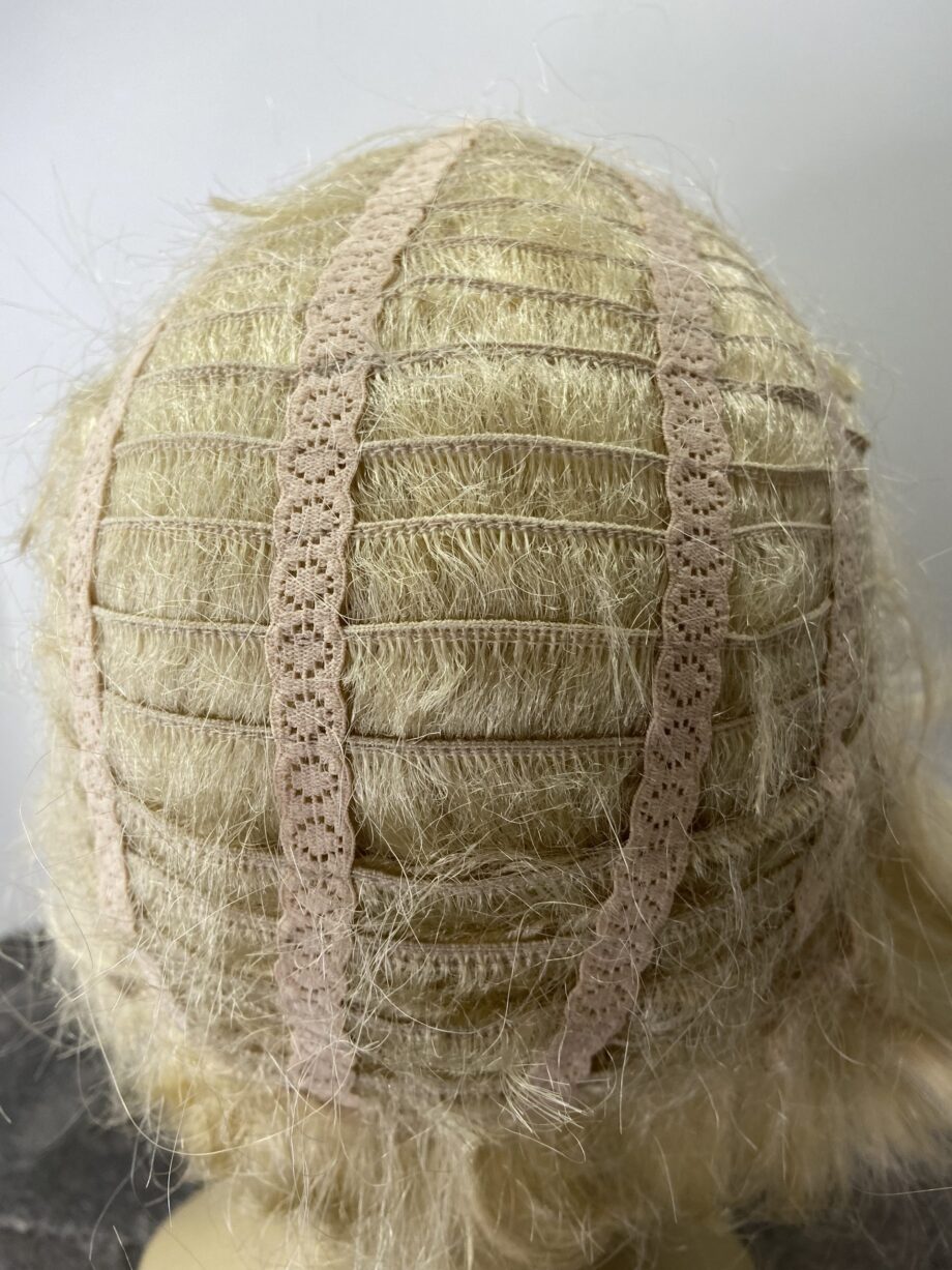 Blonde mid length wig. Plblms6038