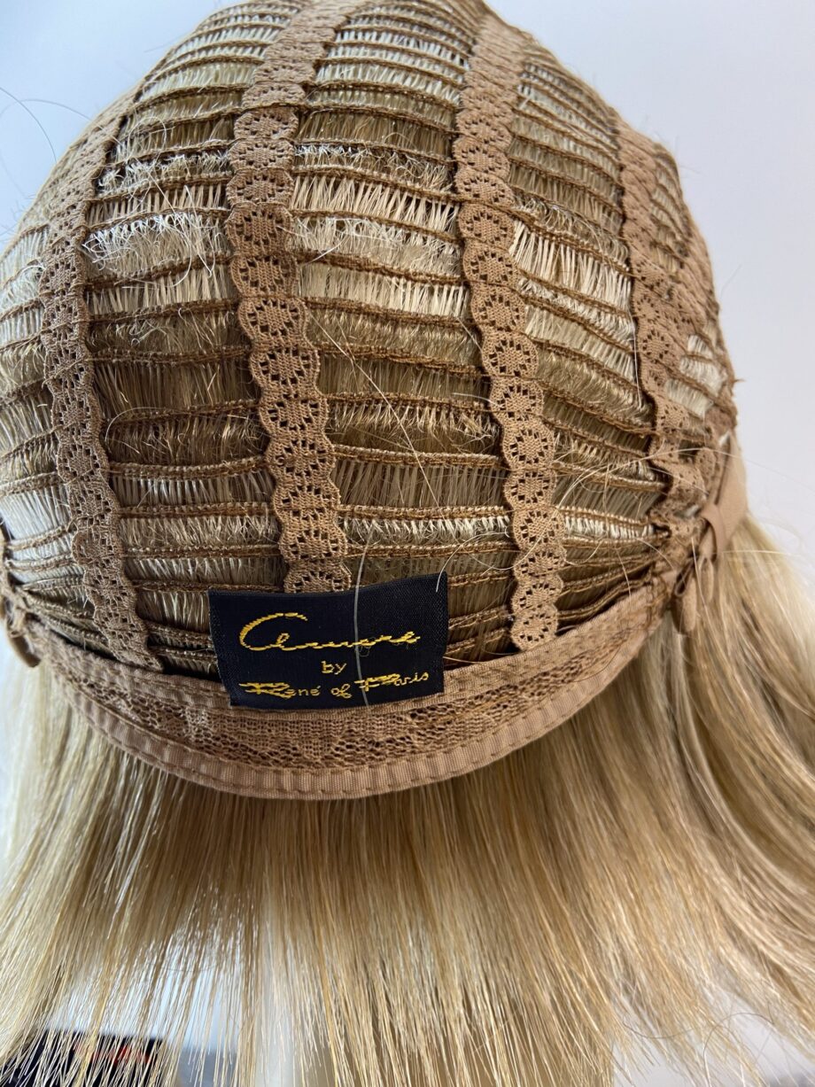 New blonde wig. Blms598