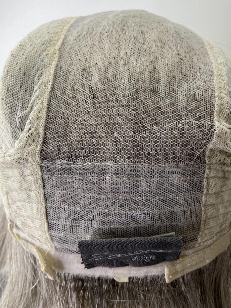 Silver soft cap grey wig. Plgms7998