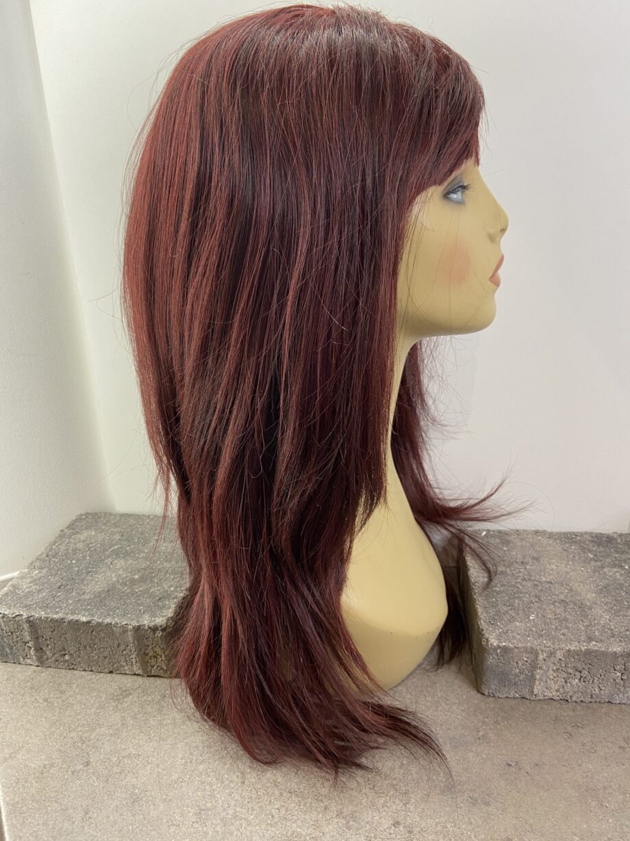 Burgundy long wig. Plbuls504