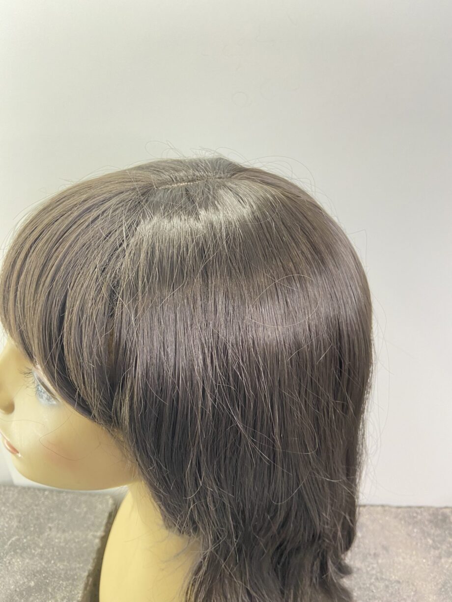 Black/dark brown wig. Plbrls506